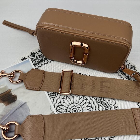 NWOT MARC JACOBS snapshot bag - Picture 9 of 10